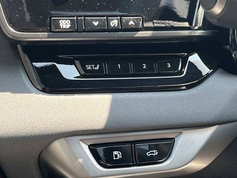 Certified 2023 Lexus RX 350 FWD w/ Accessory Package image 36