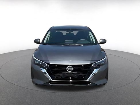Used 2025 Nissan Sentra SV FWD image 4