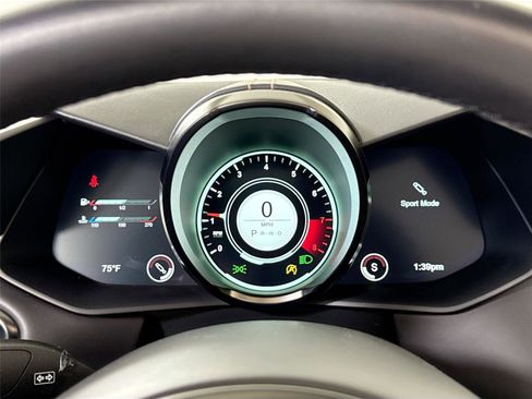 Used 2022 Aston Martin V8 Vantage Roadster image 15