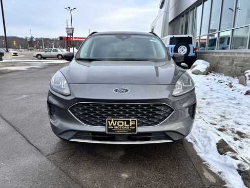 Certified 2022 Ford Escape SE w/ Cold Weather Package image 4