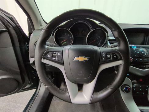 Used 2015 Chevrolet Cruze LT image 23