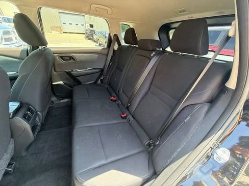 Used 2023 Nissan Rogue S AWD/4WD image 15
