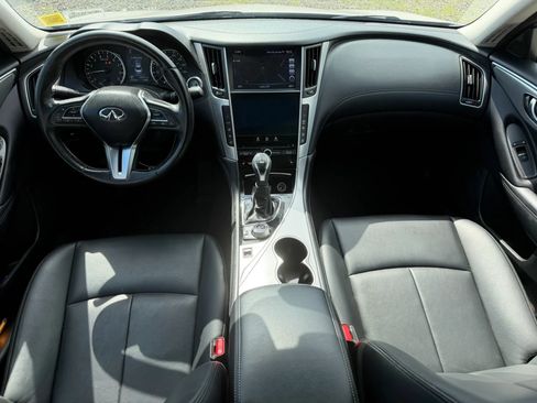 Used 2019 INFINITI Q50 Luxe w/ Essential Package (3.0T Luxe) AWD/4WD image 31