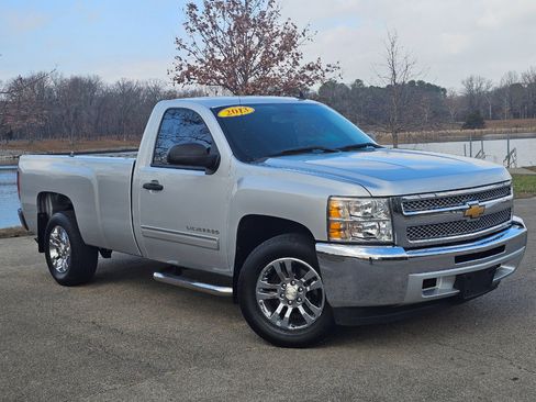 Used 2013 Chevrolet Silverado 1500 LT image 2