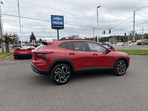 New 2026 Chevrolet Trax RS w/ Sunroof Package image 6