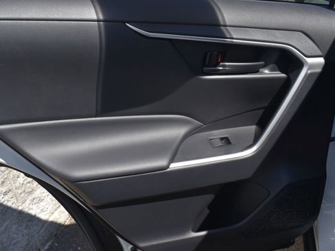 Certified 2024 Toyota RAV4 LE AWD/4WD image 19
