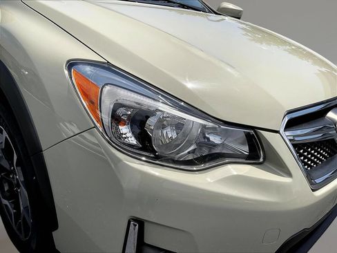 Used 2016 Subaru Crosstrek 2.0i Premium w/ Moonroof Package AWD/4WD image 27