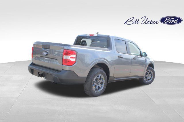 New 2026 Ford Maverick XLT w/ XLT Luxury Package FWD image 3