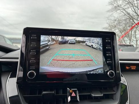 Used 2020 Toyota Corolla LE image 15