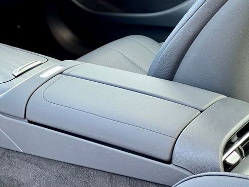 Certified 2025 Mercedes-Benz E 350 4MATIC Sedan image 37