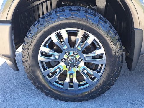 Used 2017 Nissan Titan Platinum Reserve image 6