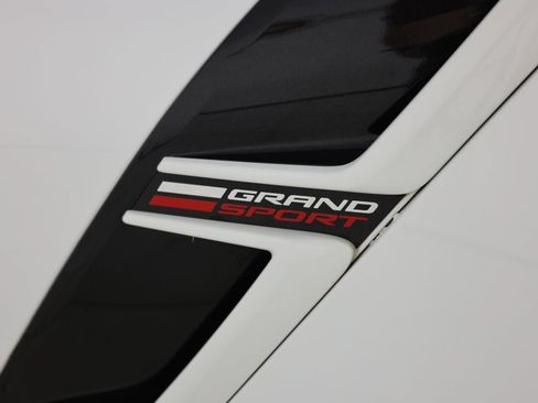Used 2019 Chevrolet Corvette Grand Sport RWD image 15