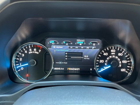 Used 2015 Ford F150 Lariat AWD/4WD image 13