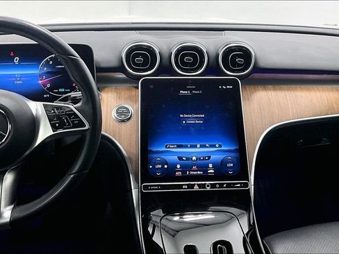 Used 2022 Mercedes-Benz C 300 Sedan image 6