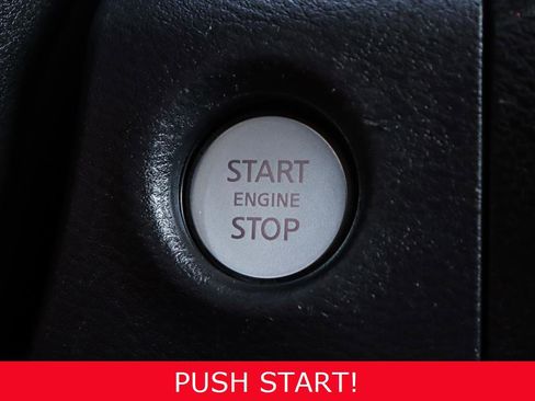 Used 2022 Nissan Frontier SV image 13