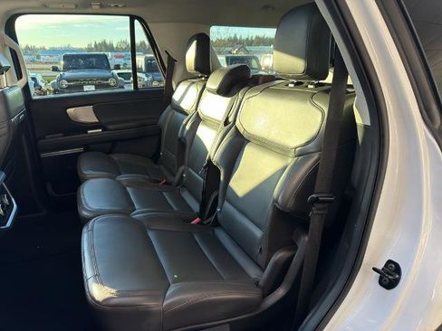 Certified 2025 Ford Expedition Active image 40