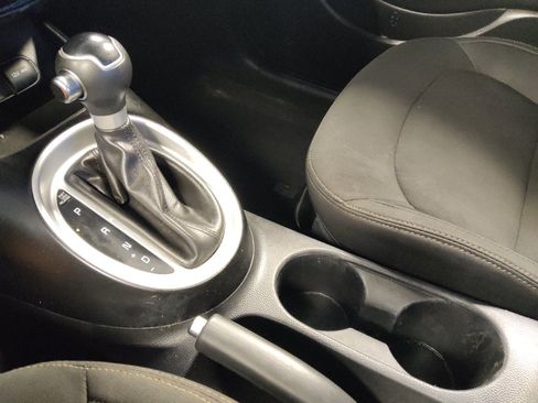 Used 2018 Kia Soul FWD image 26