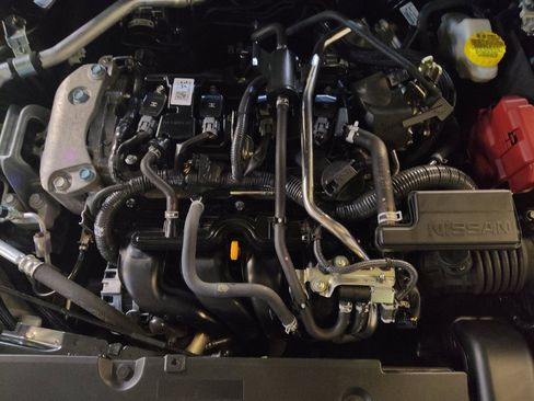 Used 2025 Nissan Sentra S FWD image 30