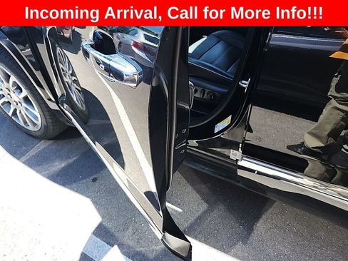 Used 2023 GMC Acadia Denali w/ Denali Ultimate Package FWD image 14