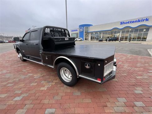 Used 2019 RAM 3500 Laramie image 17