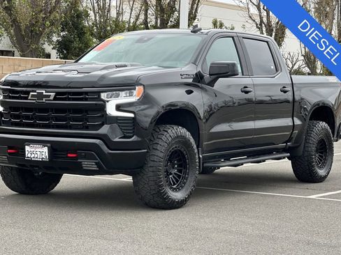 Used 2025 Chevrolet Silverado 1500 LT Trail Boss w/ LPO, Dark Essentials Package AWD/4WD image 8