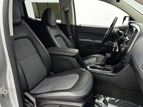 Used 2016 Chevrolet Colorado Z71 image 35