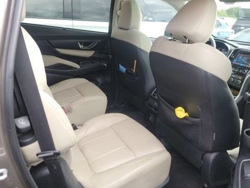 Used 2021 Subaru Ascent Limited w/ Technology Package AWD/4WD image 9