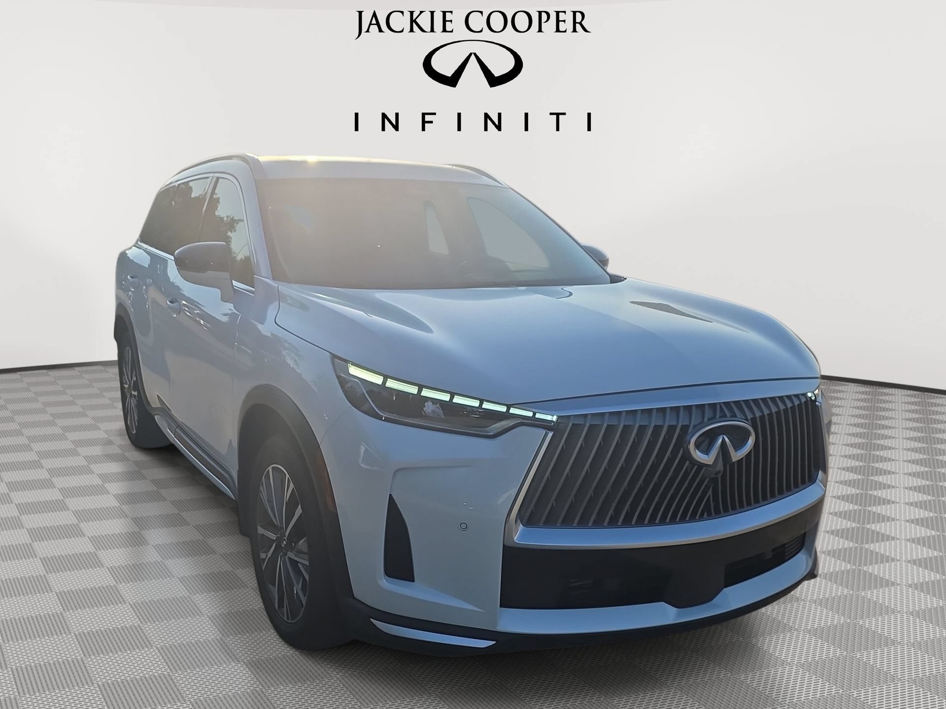 Certified 2026 INFINITI QX60 Luxe w/ Cargo Package FWD image 3