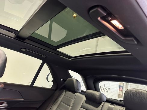 Certified 2025 Mercedes-Benz GLE 580 4MATIC image 35