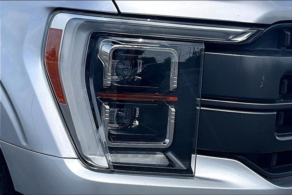 Used 2021 Ford F150 Lariat w/ Equipment Group 502A High AWD/4WD image 30