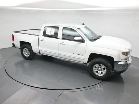 Used 2018 Chevrolet Silverado 1500 LT w/ All Star Edition RWD image 34