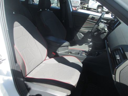 Used 2024 Volkswagen Jetta GLI 40th Anniversary Edition FWD image 21