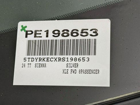 Certified 2024 Toyota Sienna XLE FWD image 47