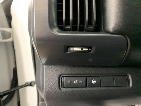 Used 2023 Nissan Pathfinder Rock Creek image 17