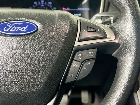 Used 2020 Ford Fusion SE image 19
