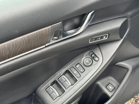 Used 2021 Honda Accord EX-L image 5