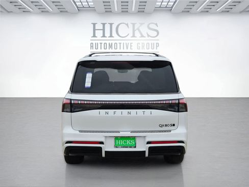 New 2026 INFINITI QX80 4WD w/ Sport Exterior Package image 6