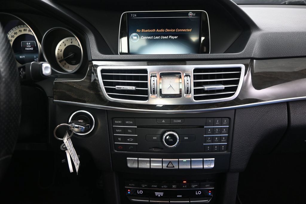 Used 2016 Mercedes-Benz E 350 4MATIC Sedan image 28