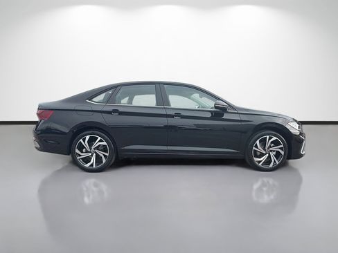 New 2026 Volkswagen Jetta SEL image 2
