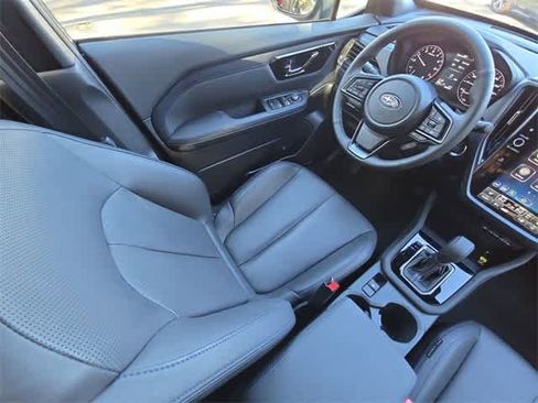 Certified 2025 Subaru Forester Limited image 15