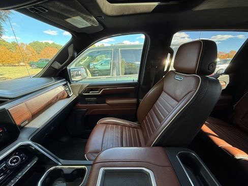 Used 2022 GMC Sierra 1500 Denali Ultimate image 11