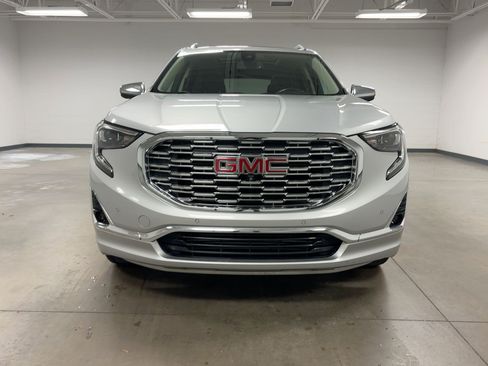 Used 2020 GMC Terrain Denali w/ Denali Premium Package image 5