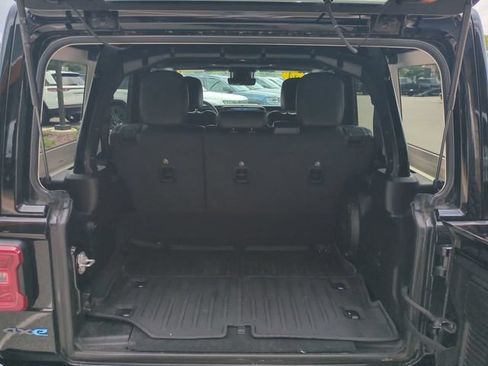 Used 2024 Jeep Wrangler High Altitude AWD/4WD image 13