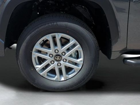New 2026 Toyota Tundra SR5 AWD/4WD image 10