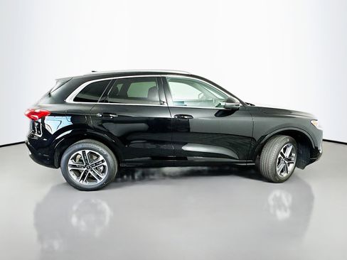 New 2025 Audi Q5 Premium image 8