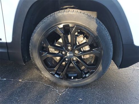 Used 2020 GMC Terrain SLT w/ Preferred Package image 5