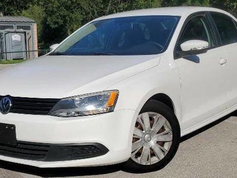 Used 2012 Volkswagen Jetta SE image 1
