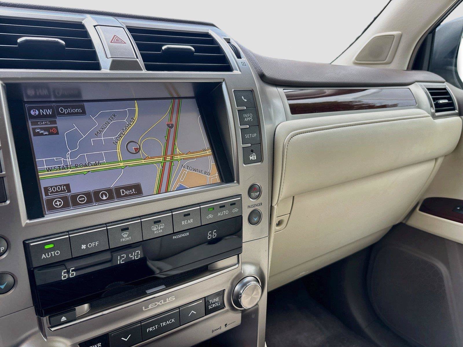 Used 2019 Lexus GX 460 Premium w/ Premium Package AWD/4WD image 15