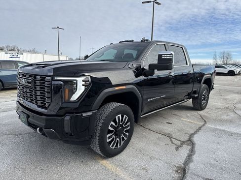 Certified 2024 GMC Sierra 2500 Denali Ultimate image 6