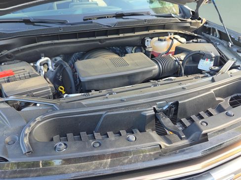 Used 2024 Chevrolet Tahoe High Country w/ Advanced Technology Package image 17